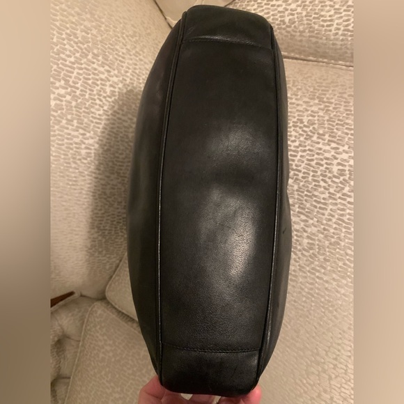 GUCCI Leather Shoulder/Crossbody Bag with Bamboo Handle- Vintage GUC from 1990’s - Picture 8 of 17